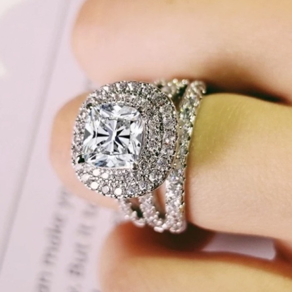 NEW 925 LUXURY STERLING SILVER DIAMOND RING - Picture 2 of 6